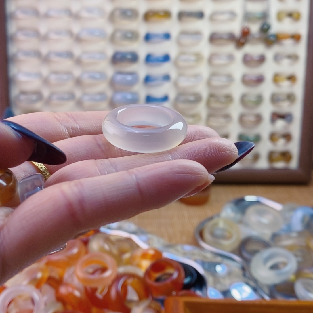 玛瑙/玉髓戒指未镶嵌艾****麻