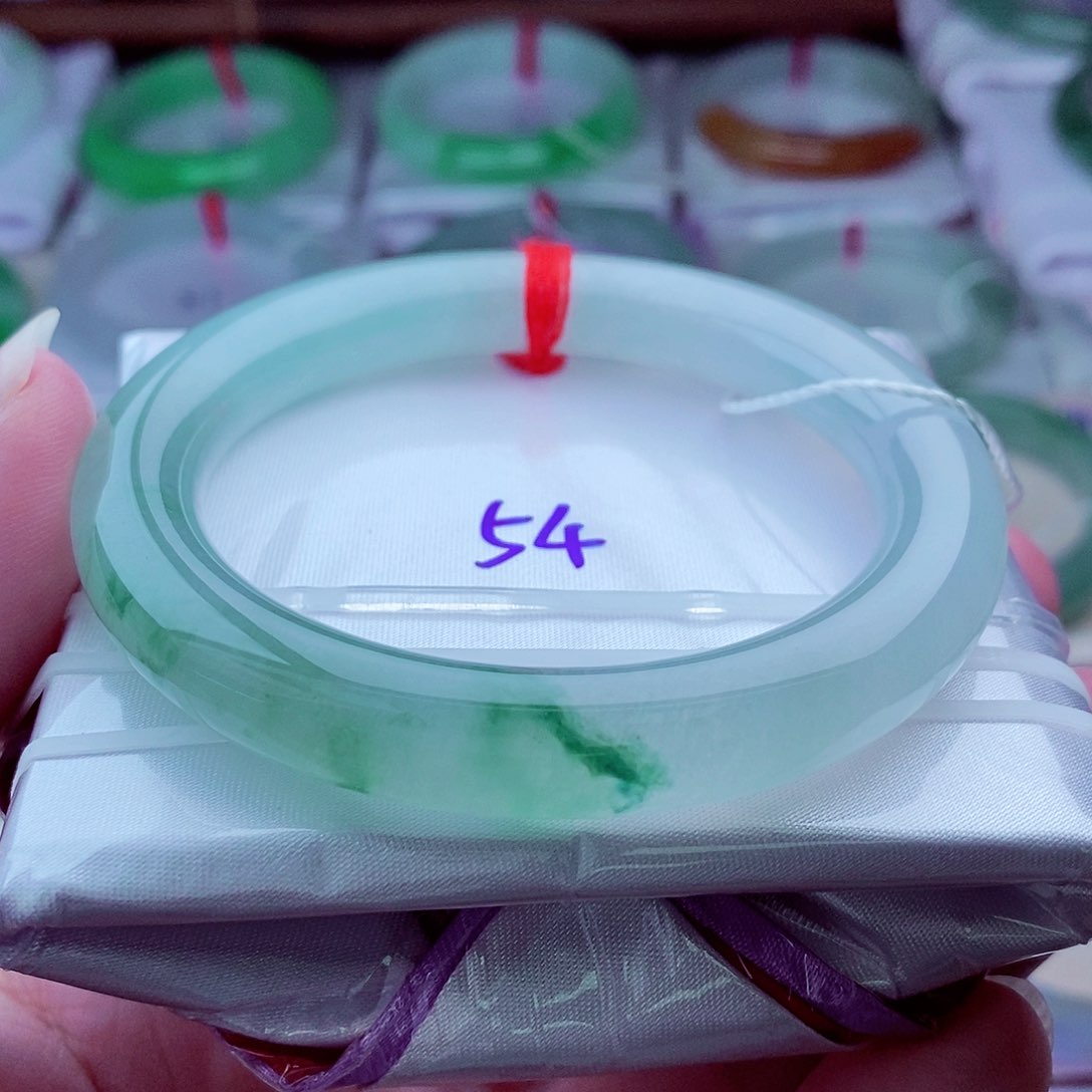 0495圆54冰飘花起光透亮藏收玉天然缅甸翡翠A货传承54.3，9.8，10.5