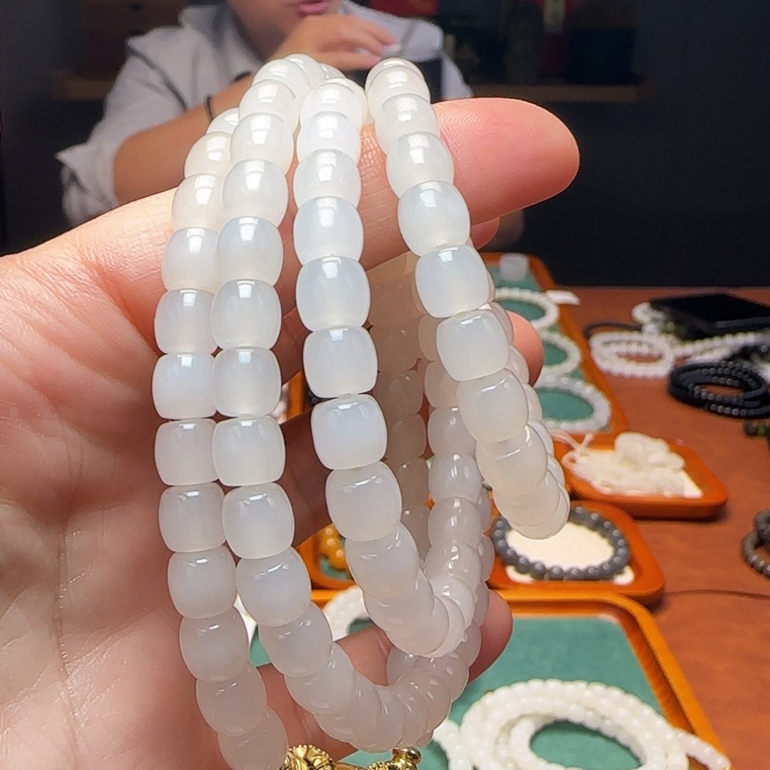 和田玉未镶嵌手链