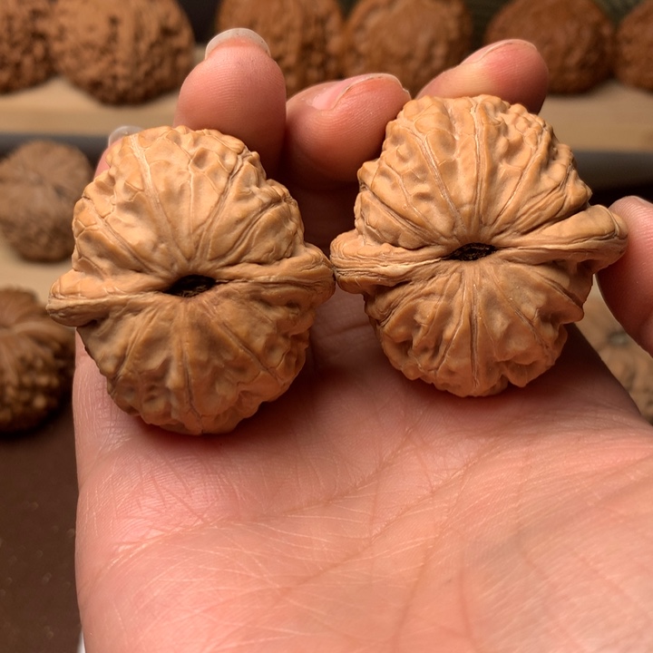 文玩核桃吊坠无*元宝