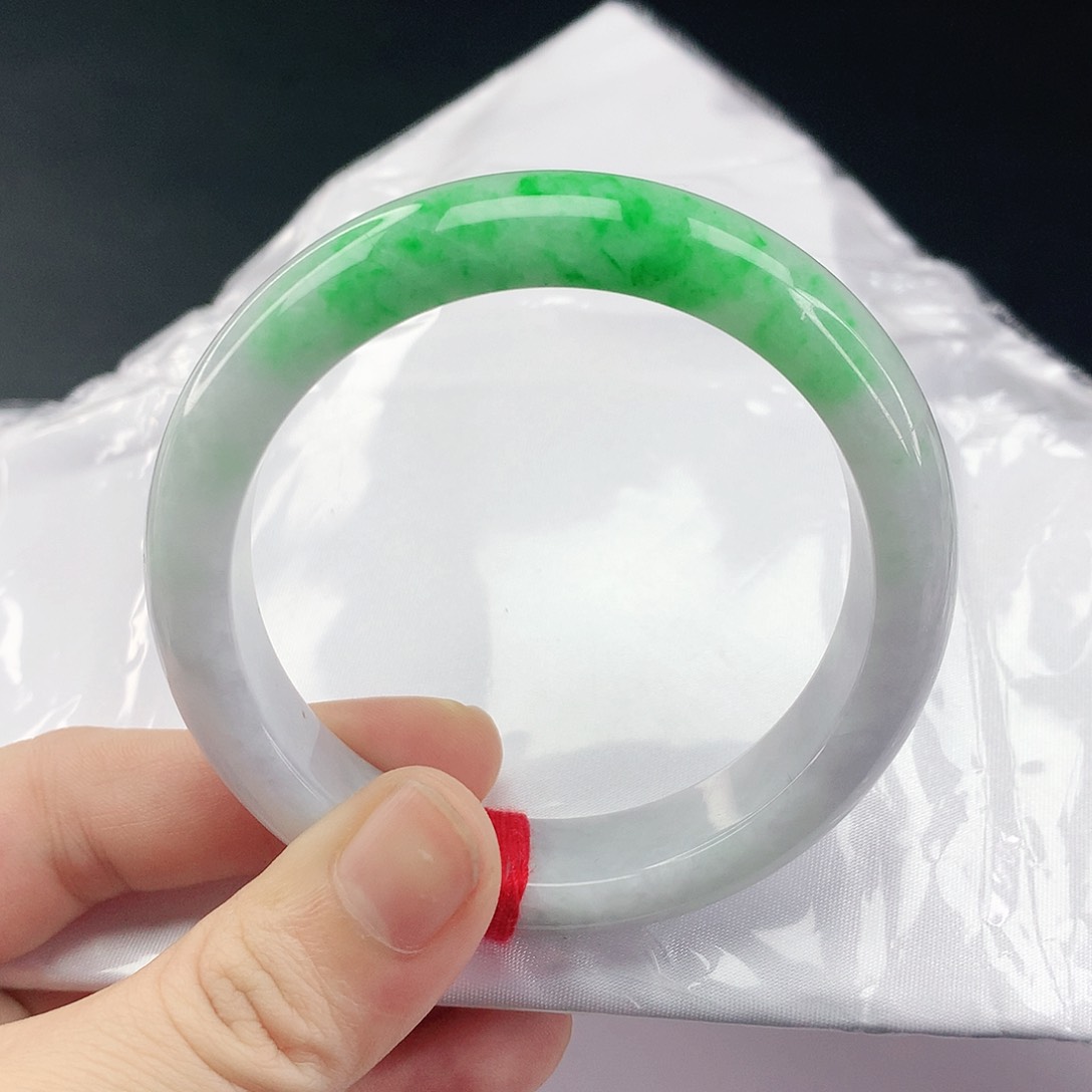 翡翠手镯未镶嵌翡翠106