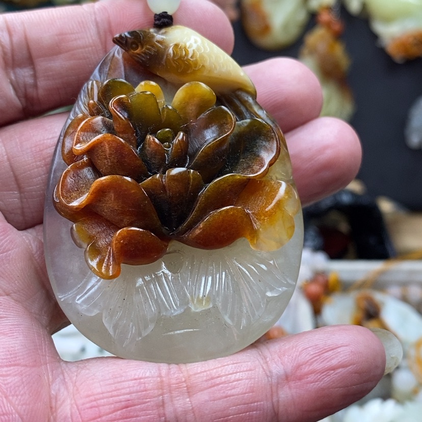 【闪购商品】蛇纹石玉吊坠未镶嵌