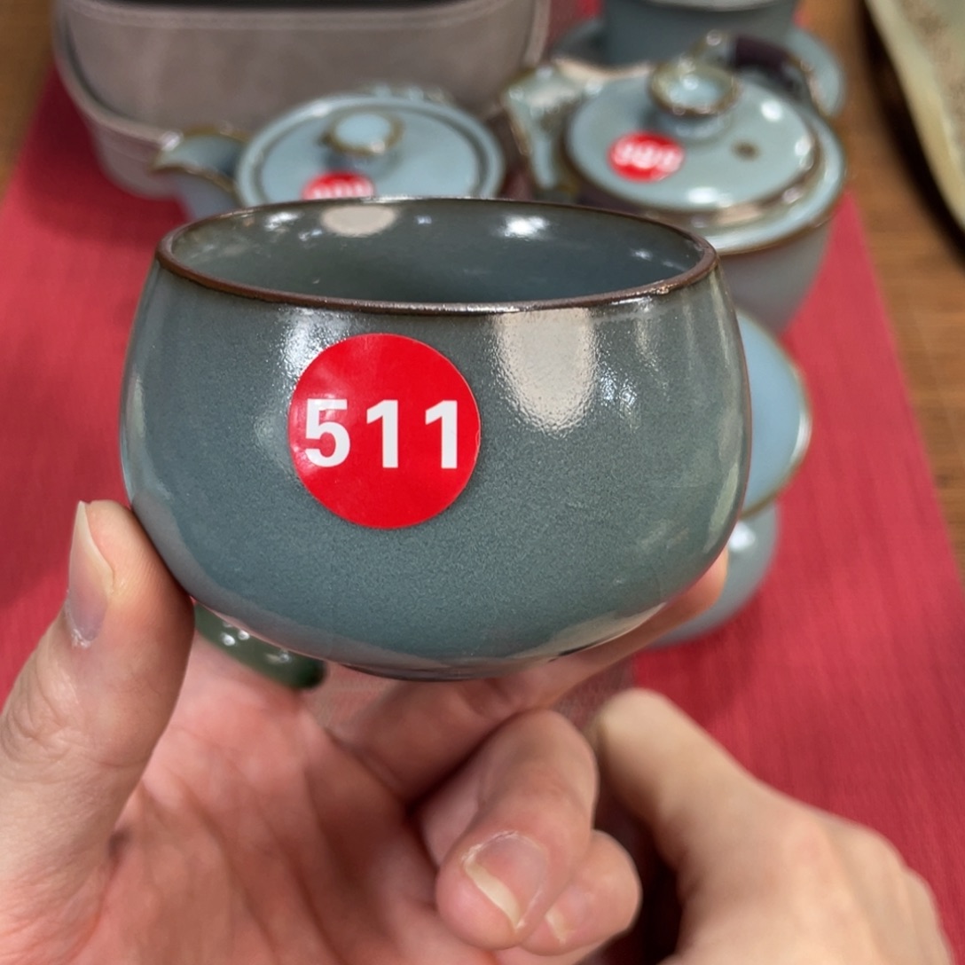 瓷片。。。。。。。。。。。。。。。。