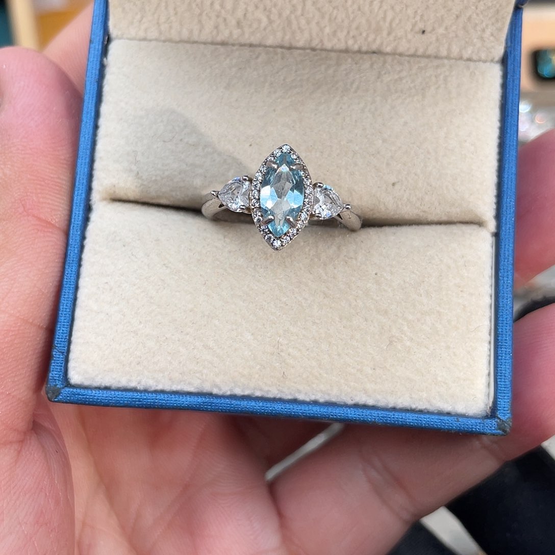 银S925镶嵌戒指托帕石