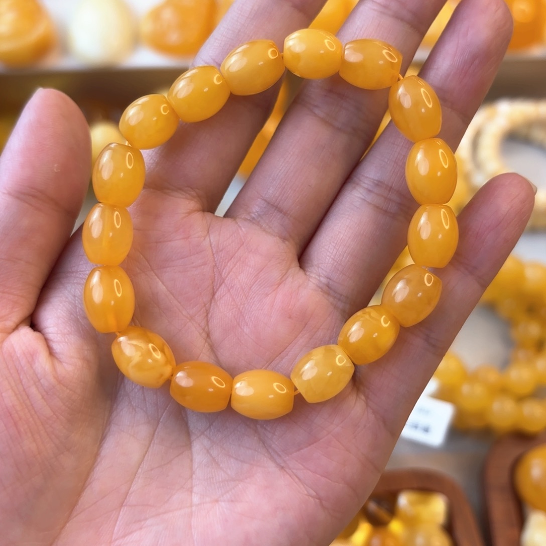琥珀颈饰未镶嵌蜜蜡