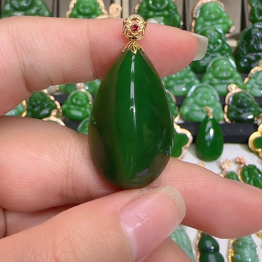 和田玉（碧玉）吊坠(不含链)18K金镶嵌
