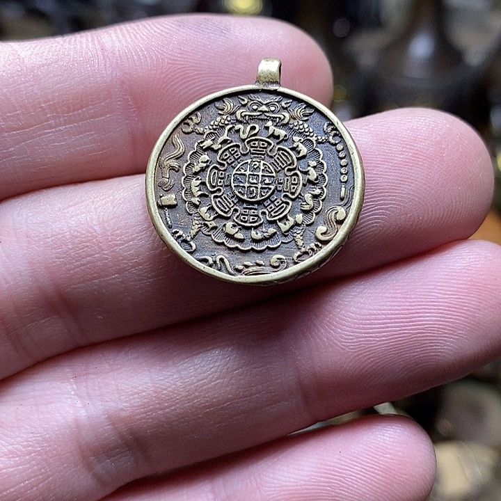 对***ᯅ小杨推荐铜物件一个