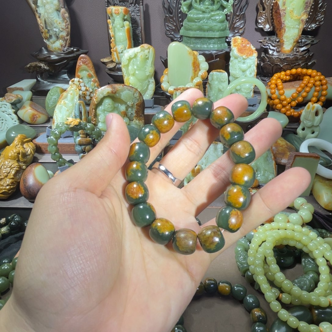 透闪石质玉手串未镶嵌