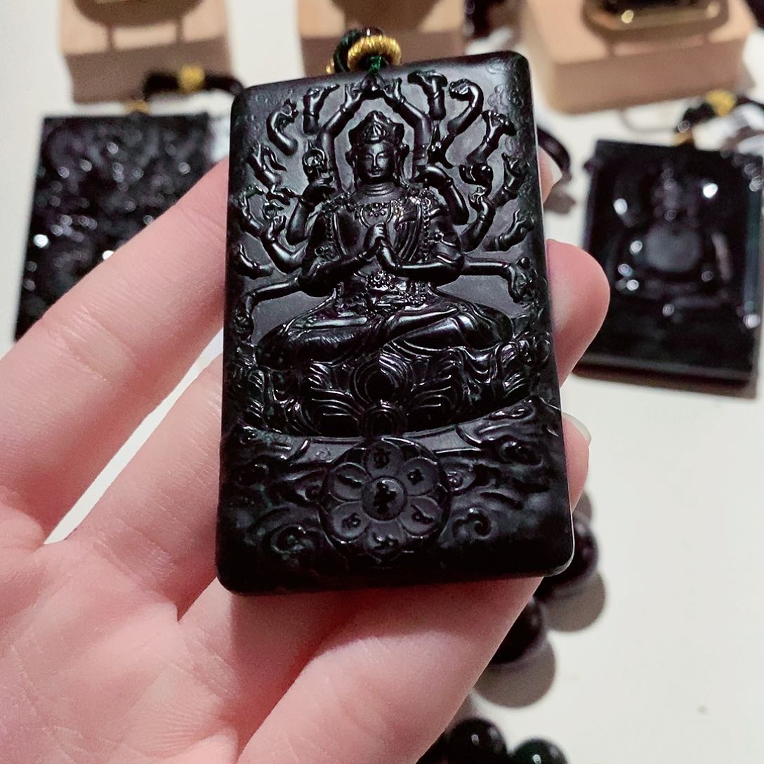 翡翠颈饰未镶嵌翡翠a