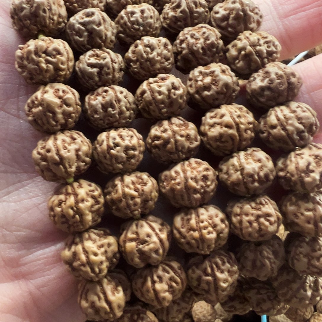 金刚菩提吊坠爆肉凹底梅花