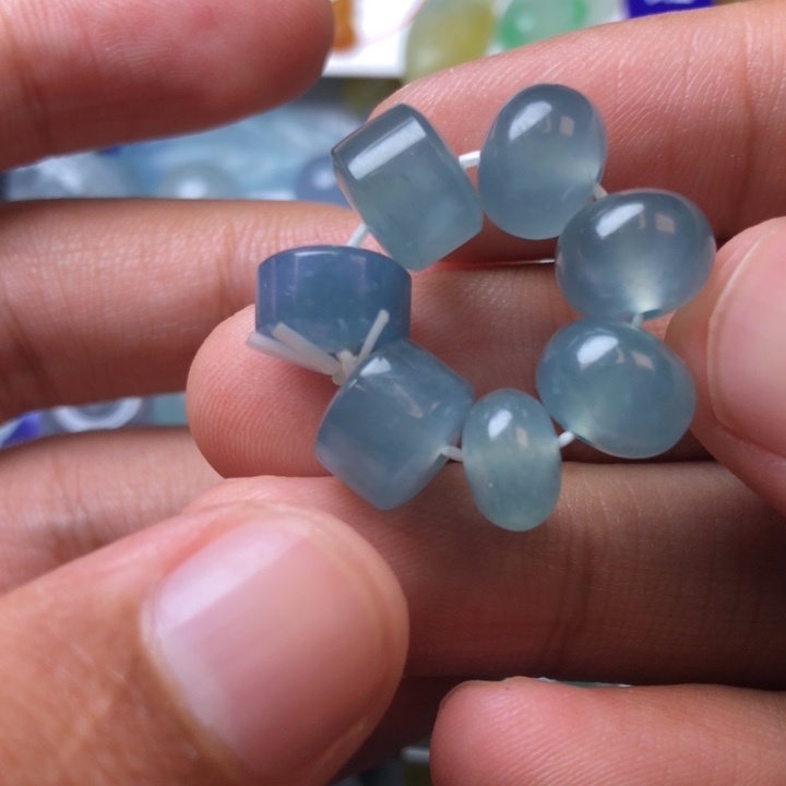 定制翡翠未镶嵌挂件