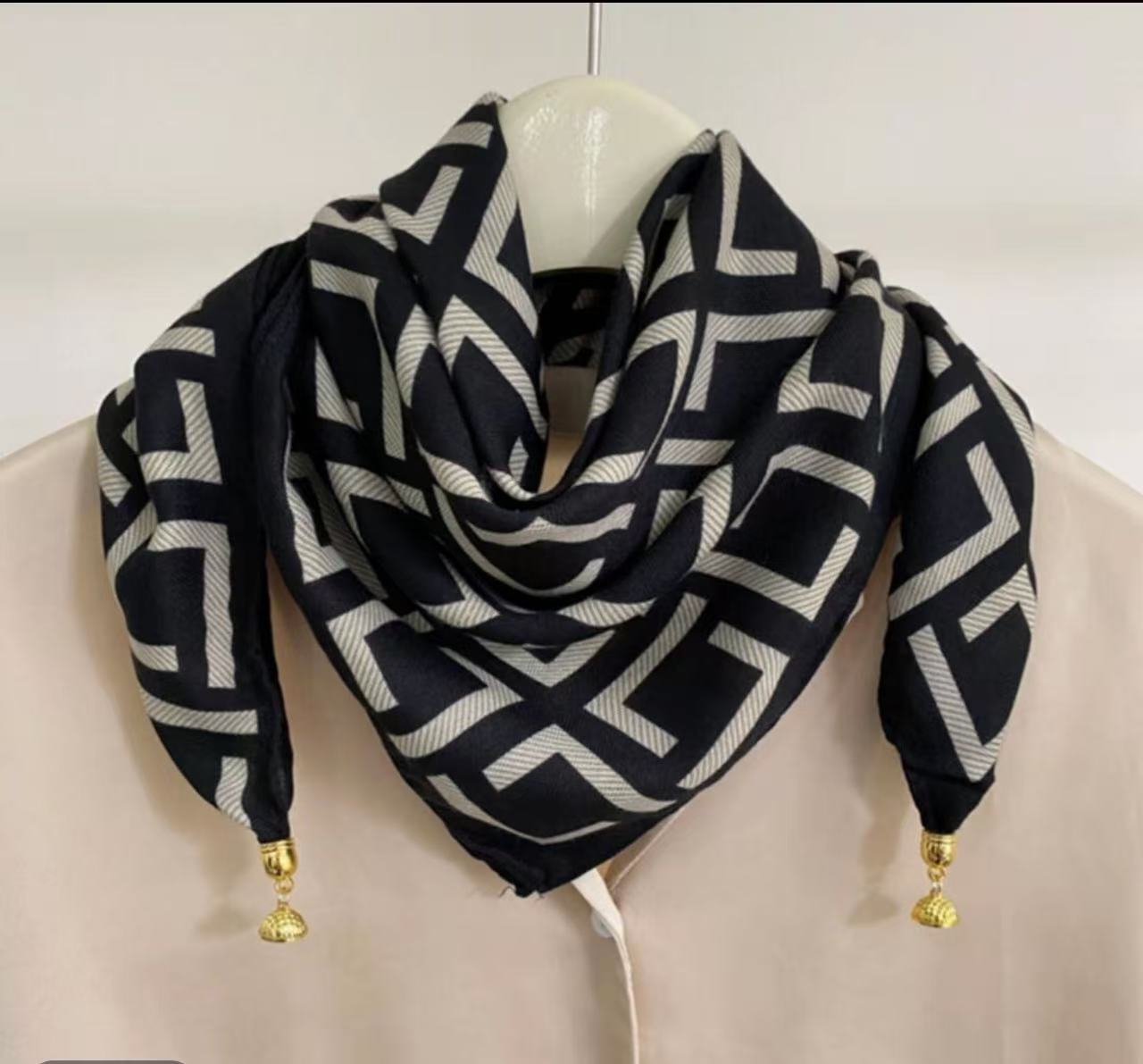 【黑白回形纹磁吸扣 70方巾】百搭高级丝巾纱巾洋气时尚百搭