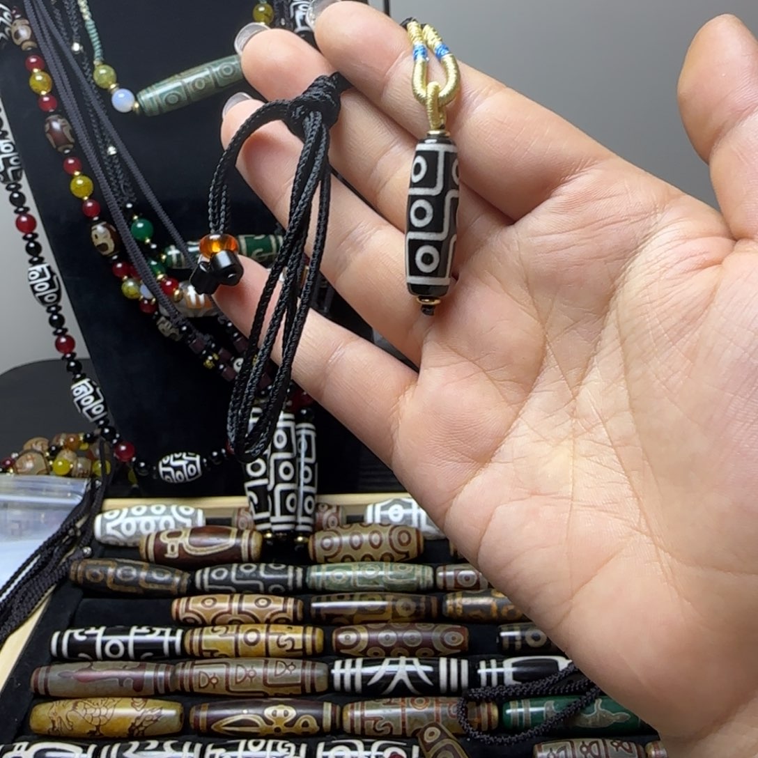 y***e玛瑙/玉髓合金颈饰