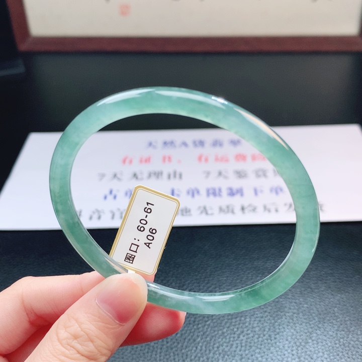 翡翠未镶嵌手镯翡翠手镯12
