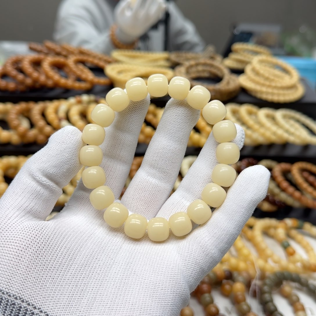 【闪购商品】菩提根/象牙果手串不****11×12 10年 白透 鬼工