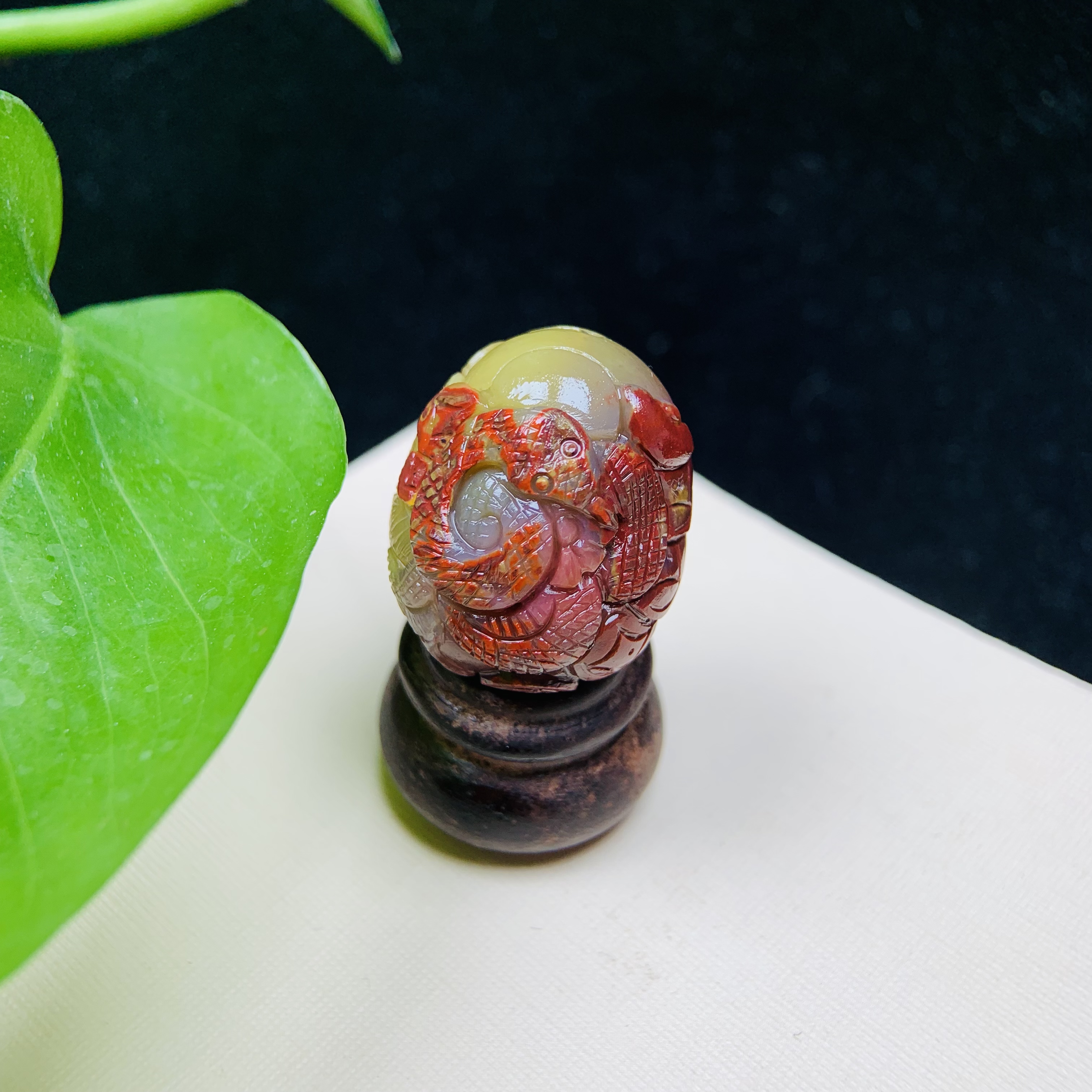 天然老矿盐源玛瑙俏色包浆生肖蛇通孔蛋蛋单颗挂件手工精雕