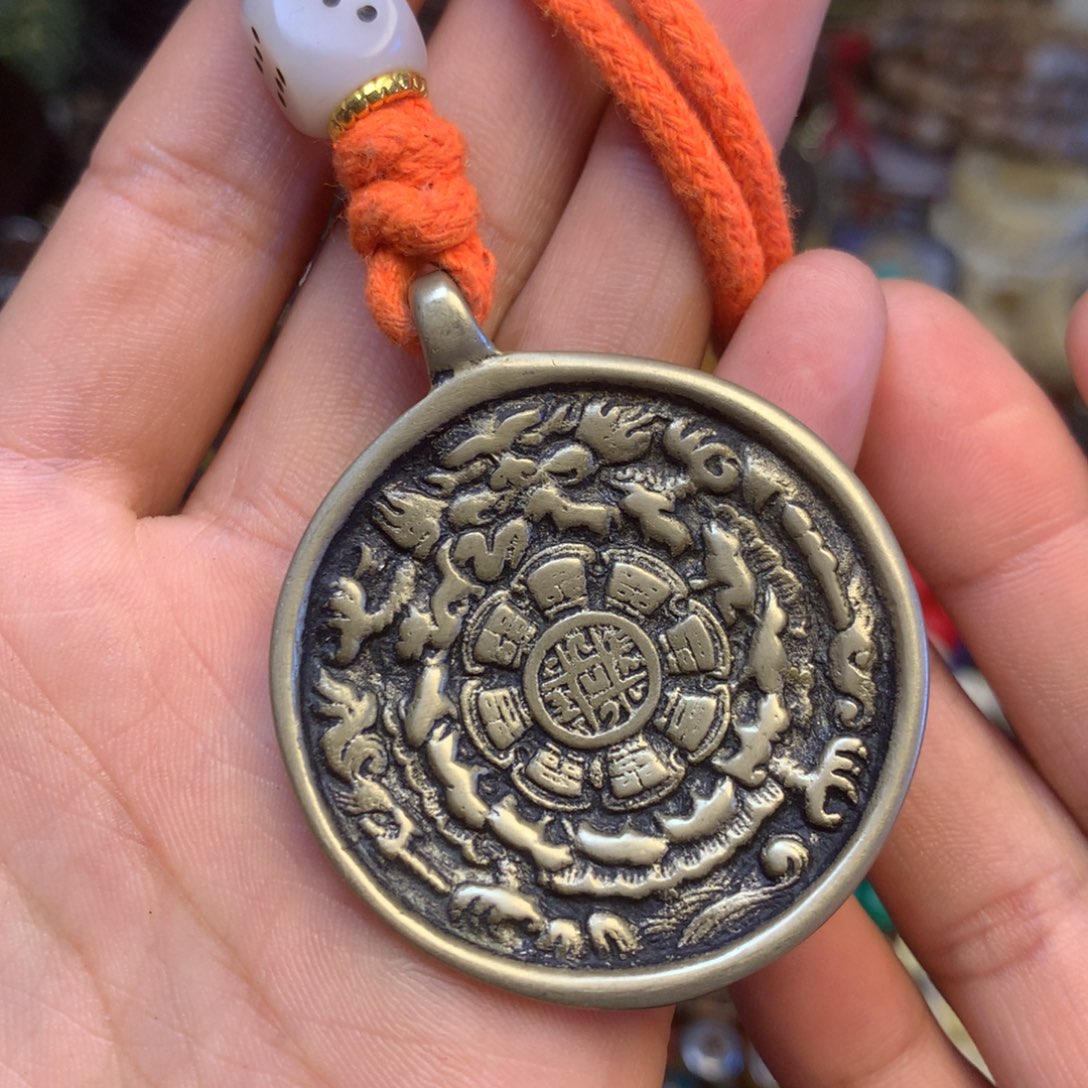 泥塑藏传文玩 小配饰。