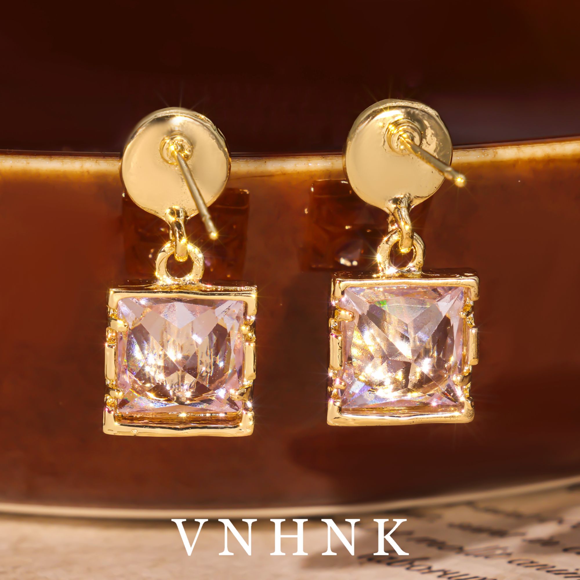 铜合金合成锆石耳饰 美可儿  F108  金色小众百搭耳环