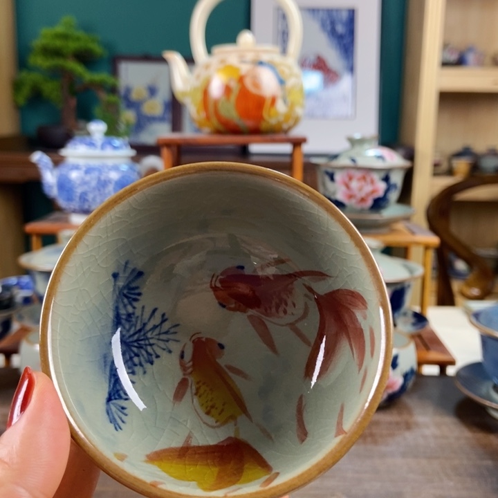 瓷片手工制作工艺精湛等特点为