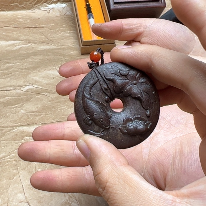 大叶紫檀（黑酸枝木类）