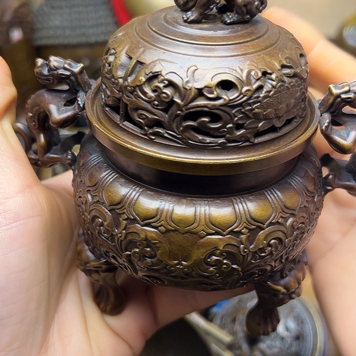 铜器摆件老王直播间