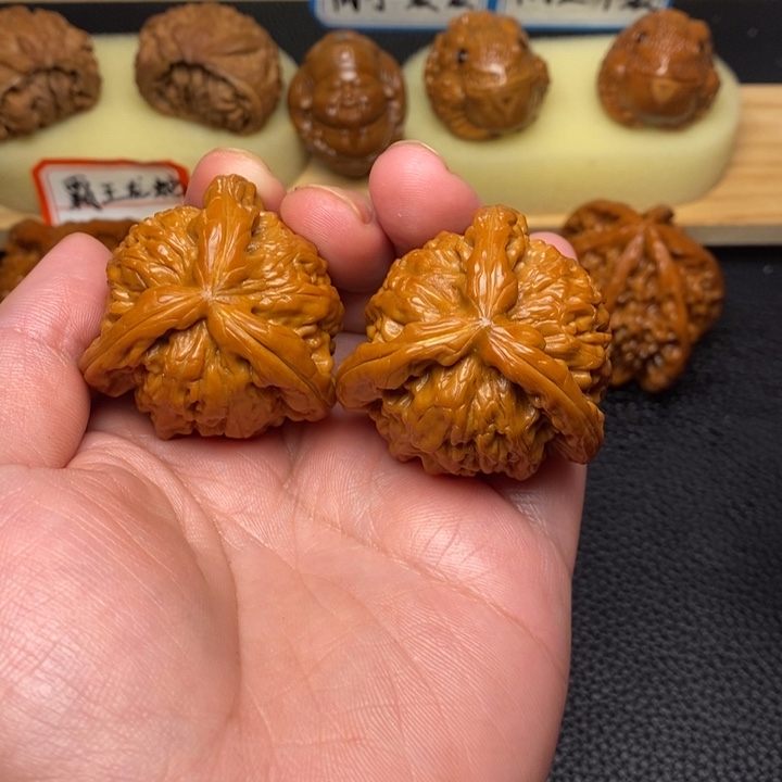 把件文玩核桃一*盆工艺三棱