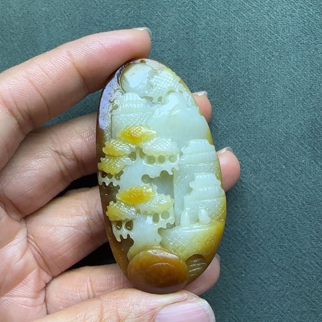和田玉把件未镶嵌松*