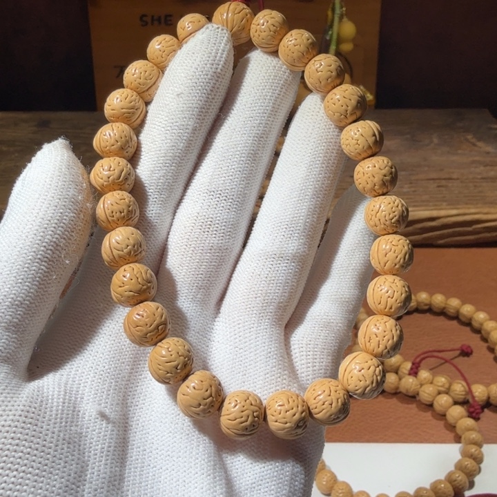 淡****手串桃核赫拉月光10