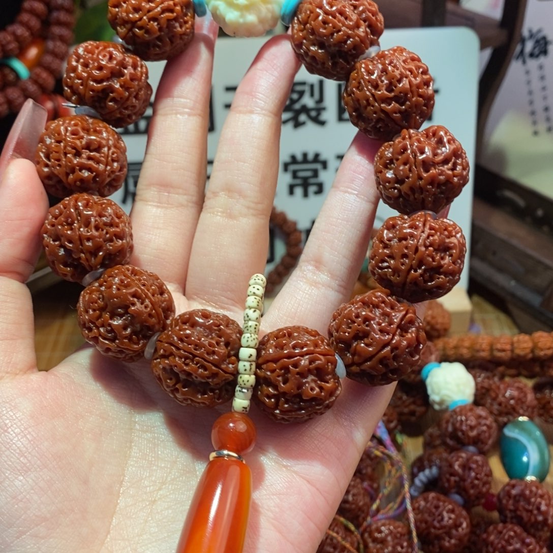 金刚菩提手串225白龙配饰红