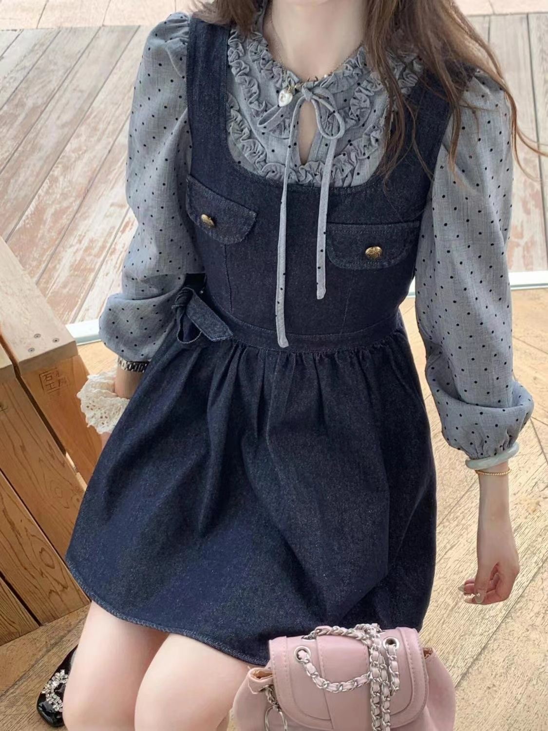 闺蜜家   甜美波点显瘦花边衬衫+复古水洗牛仔背心裙两件套8129