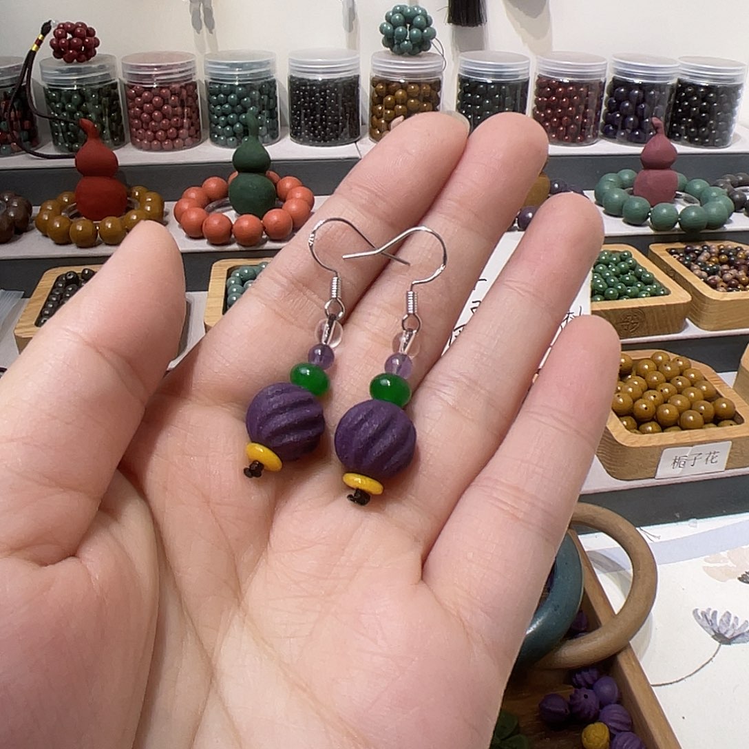 泥塑螺旋珠耳饰一对紫色款