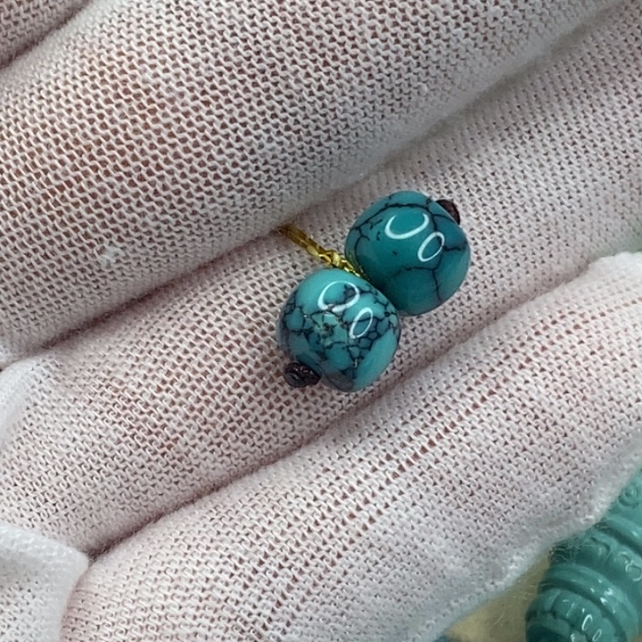 绿松石配饰未镶嵌