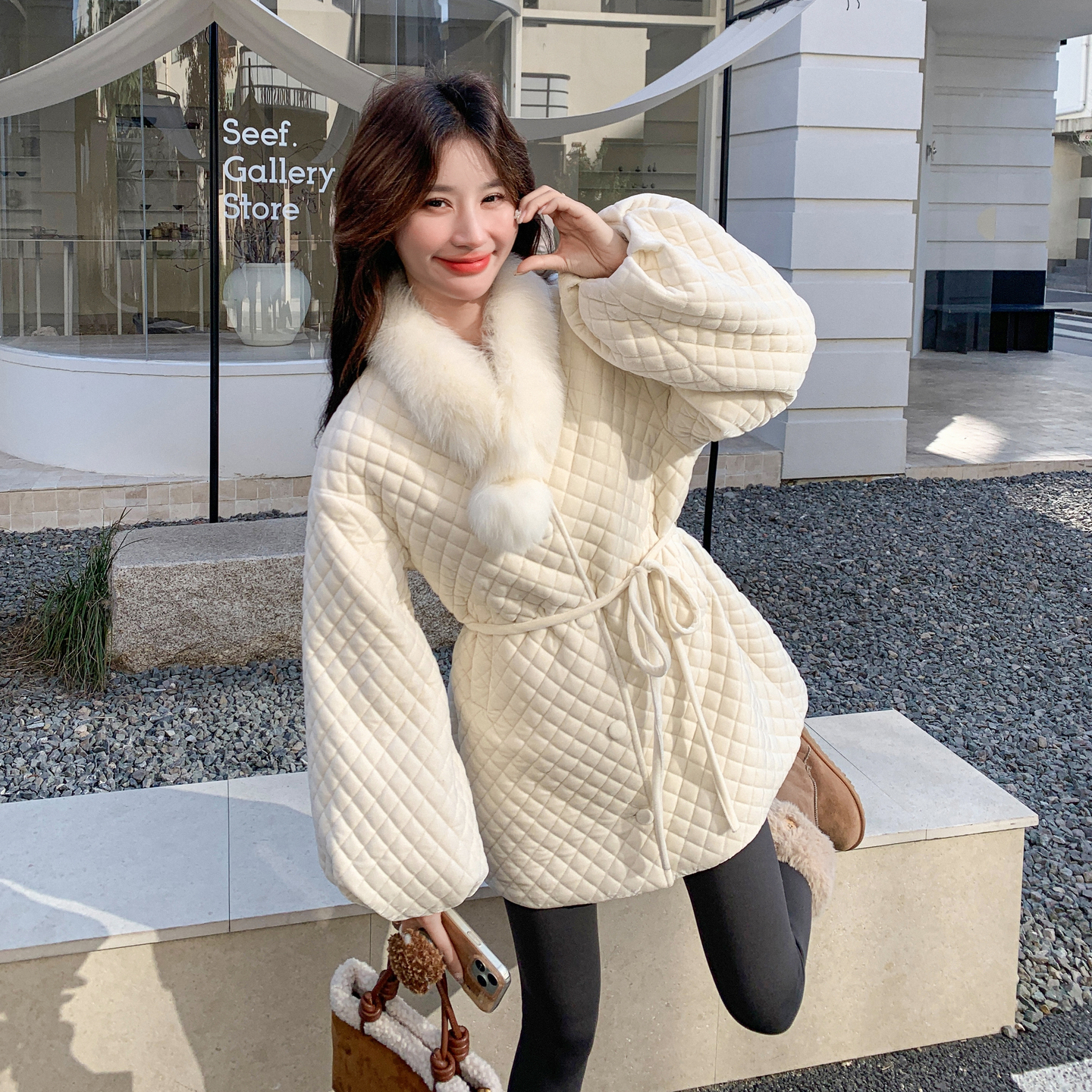 米白色狐狸毛领菱格羽绒服女冬季韩系千金风收腰气质90白鸭绒外套
