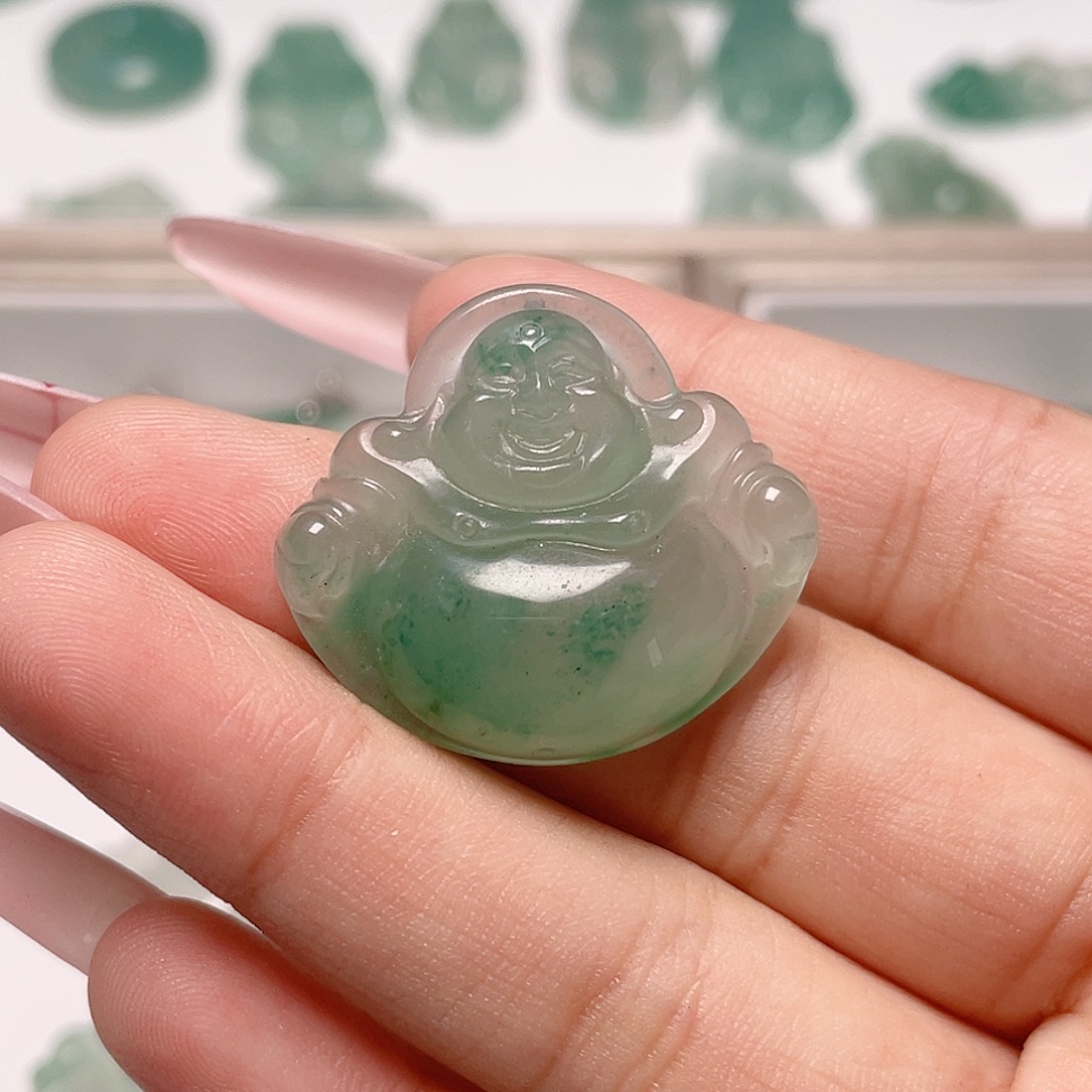 石英质玉（非洲翠）合金颈饰
