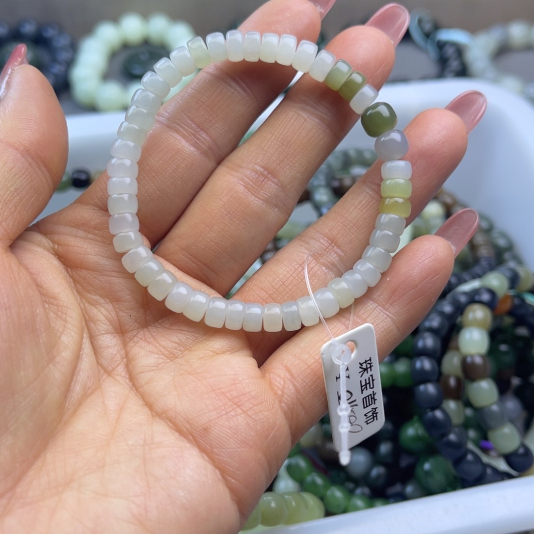 和田玉手链未镶嵌