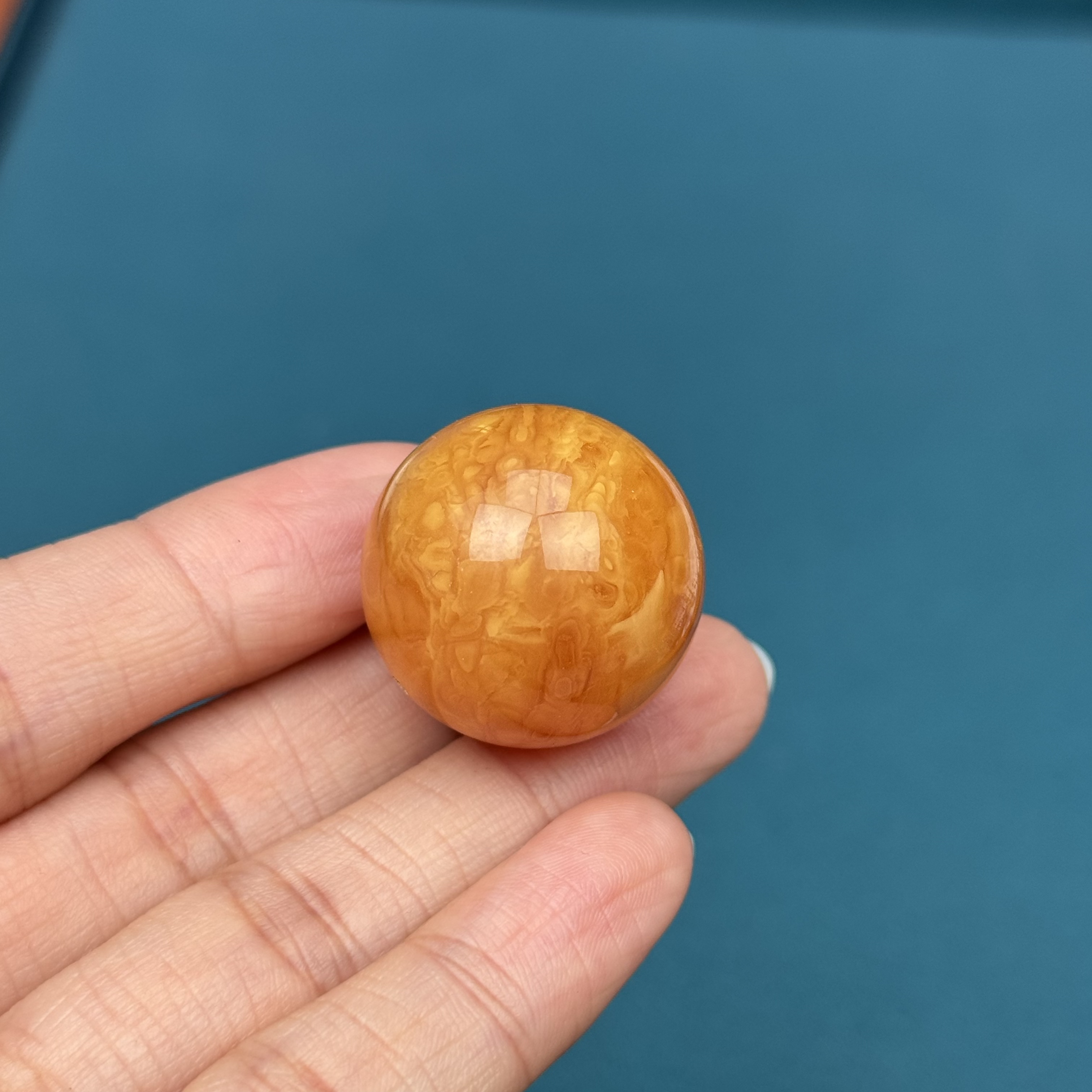 Y5636天然原矿蜜蜡鸡油黄圆珠24mm7.7克抖音基地质检发货