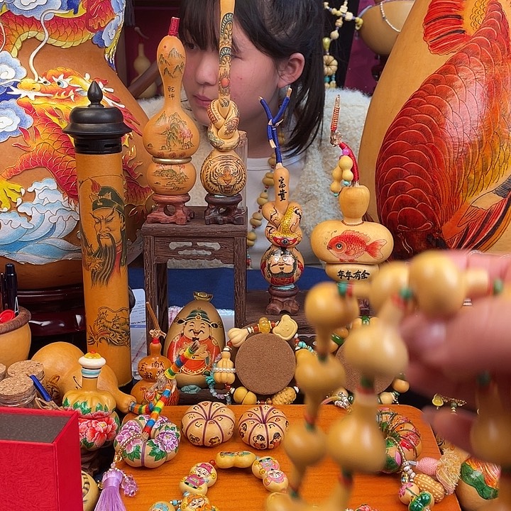 悠***然大叶紫檀（黑酸枝木类）