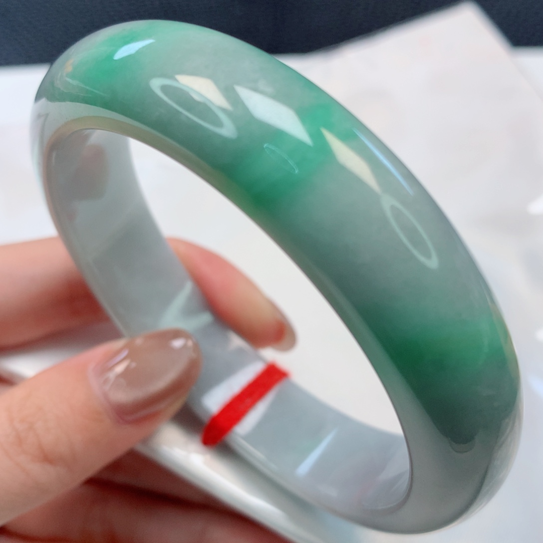 【闪购商品】翡翠手镯未镶嵌61圈