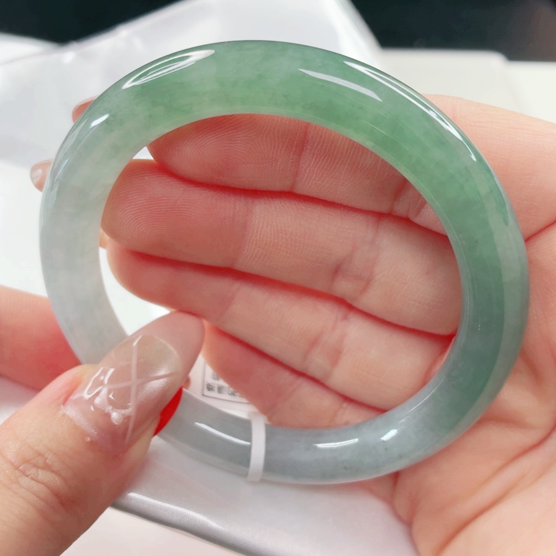 翡翠未镶嵌手镯55.1x449