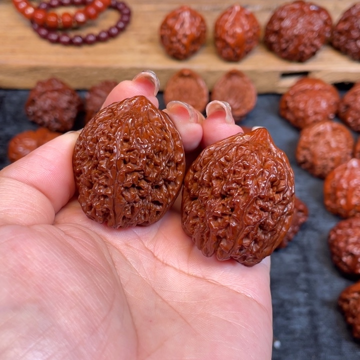 泰***熊吊坠文玩核桃大蒜头10LXP#00#