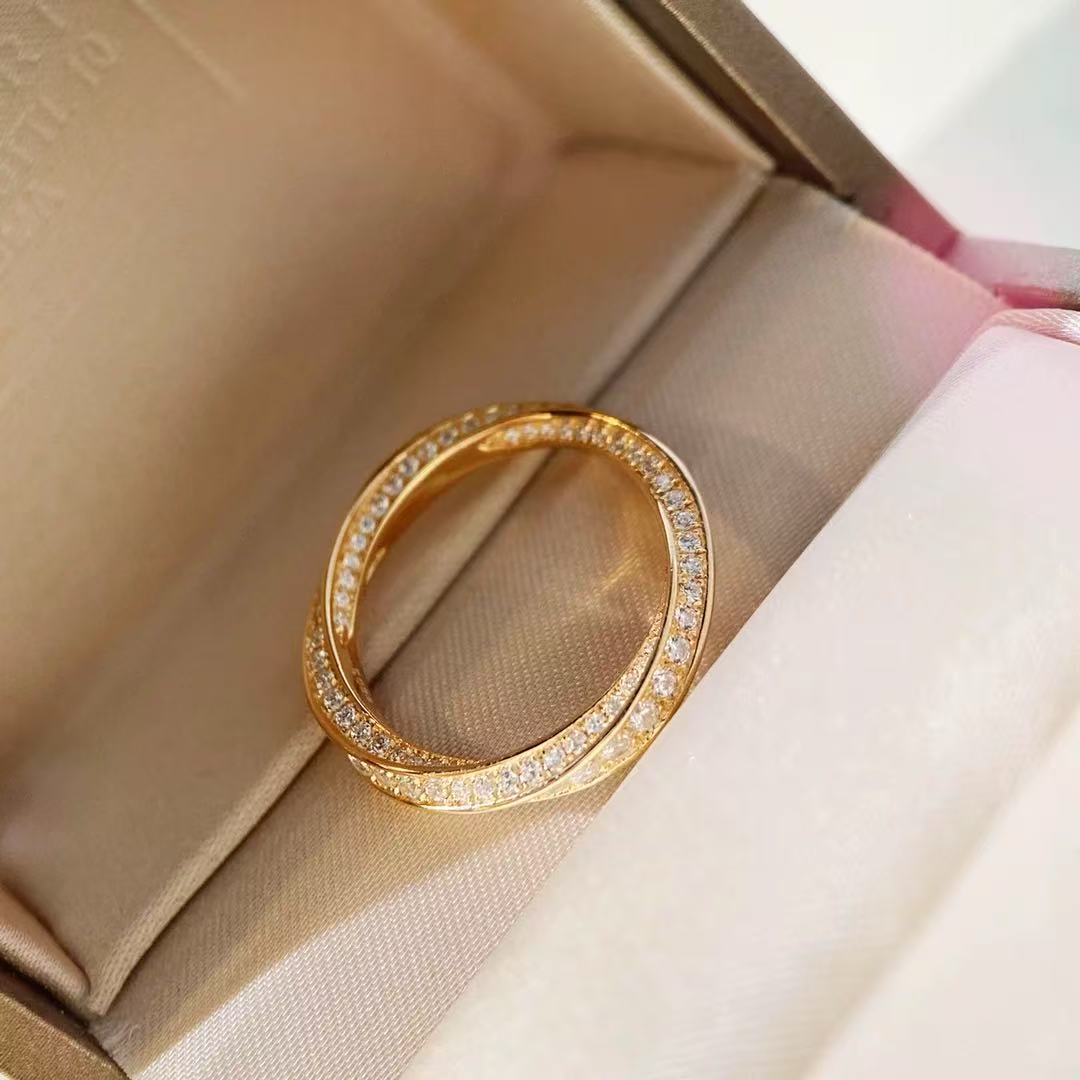 《诺曼尔》经典百搭玫色羽爱排排戒