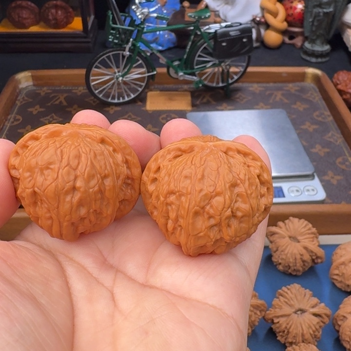 文玩核桃吊坠乾隆磨盘