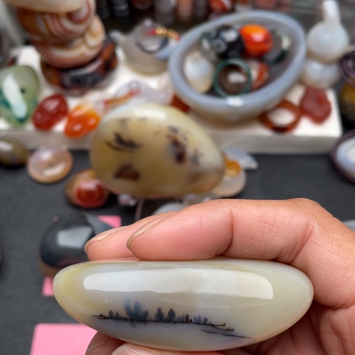 股***基玛瑙/玉髓未镶嵌玉髓马达加斯加玉髓玛瑙