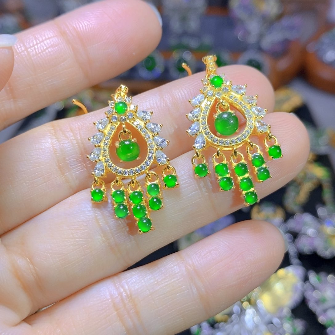 翡翠颈饰银S925镶嵌天然翡翠