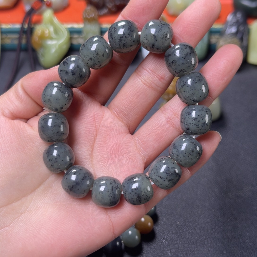 和田玉手串未镶嵌