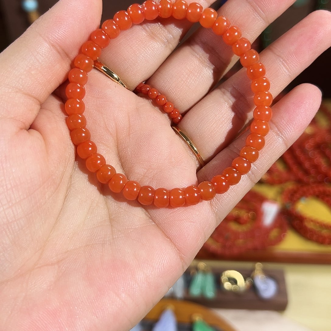 南红玛瑙手链未镶嵌