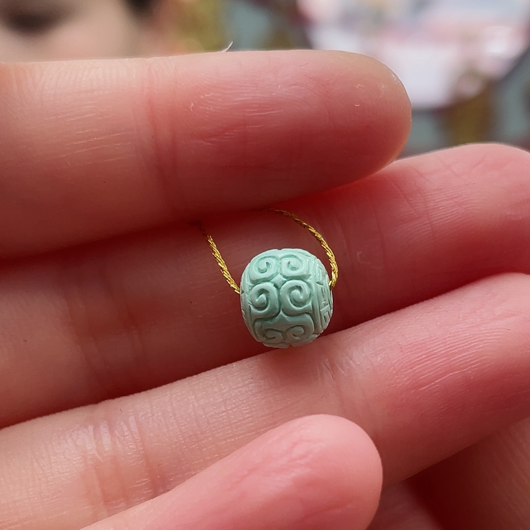 绿松石颈饰未镶嵌