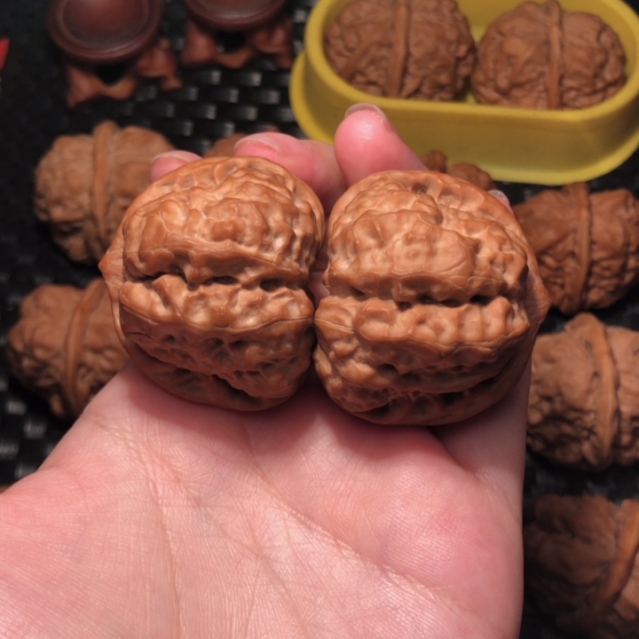 把件文玩核桃41四开大腿肌肉蛙王