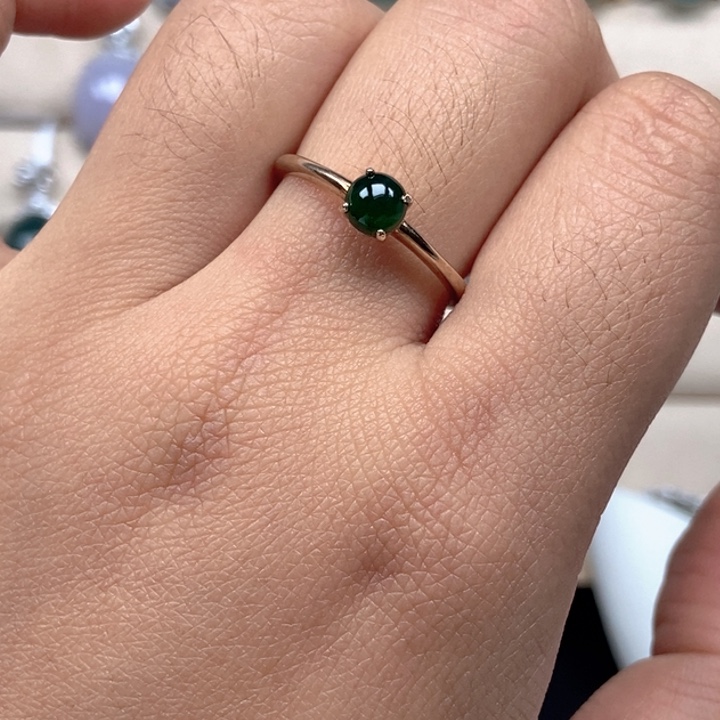 翡翠未镶嵌戒指戒指