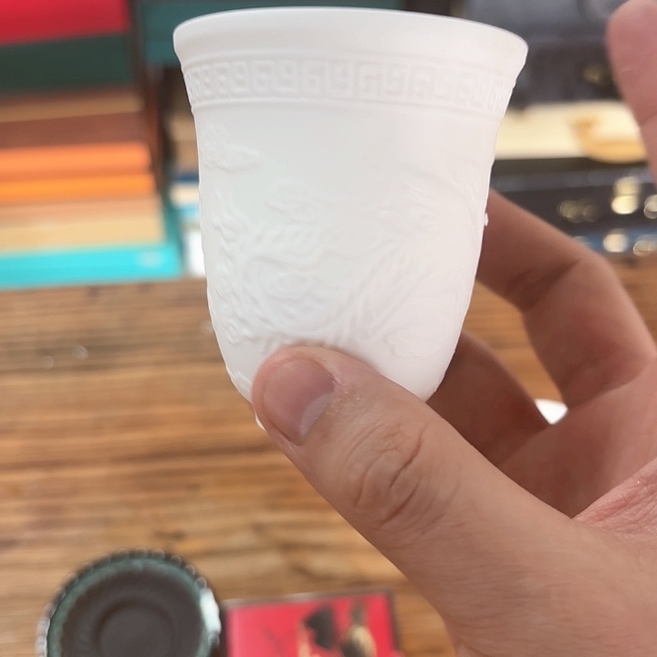 孤品茶具套装等。            